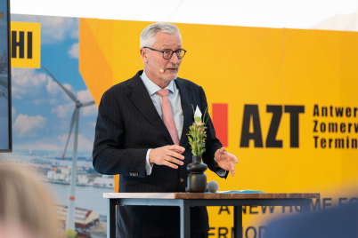 Swiss Ambassador to Belgium, Jacques Pitteloud, delivers a keynote message